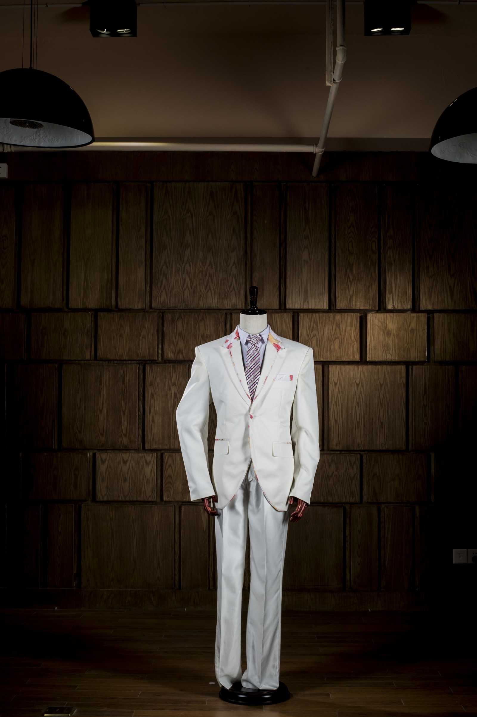 男士西服,西裝禮服,男士西裝,西服推薦,西服訂製,西服出租,西裝價格,西裝推薦